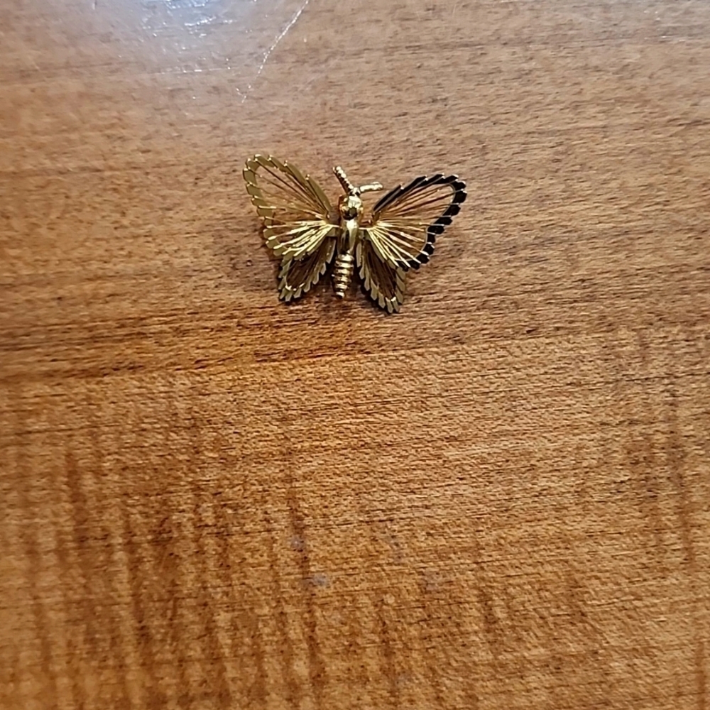 Vintage Monet Gold Delicate Butterfly Brooch Pin​​​​​
